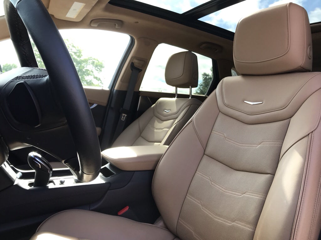 2023 Cadillac XT5 AWD Premium Luxury