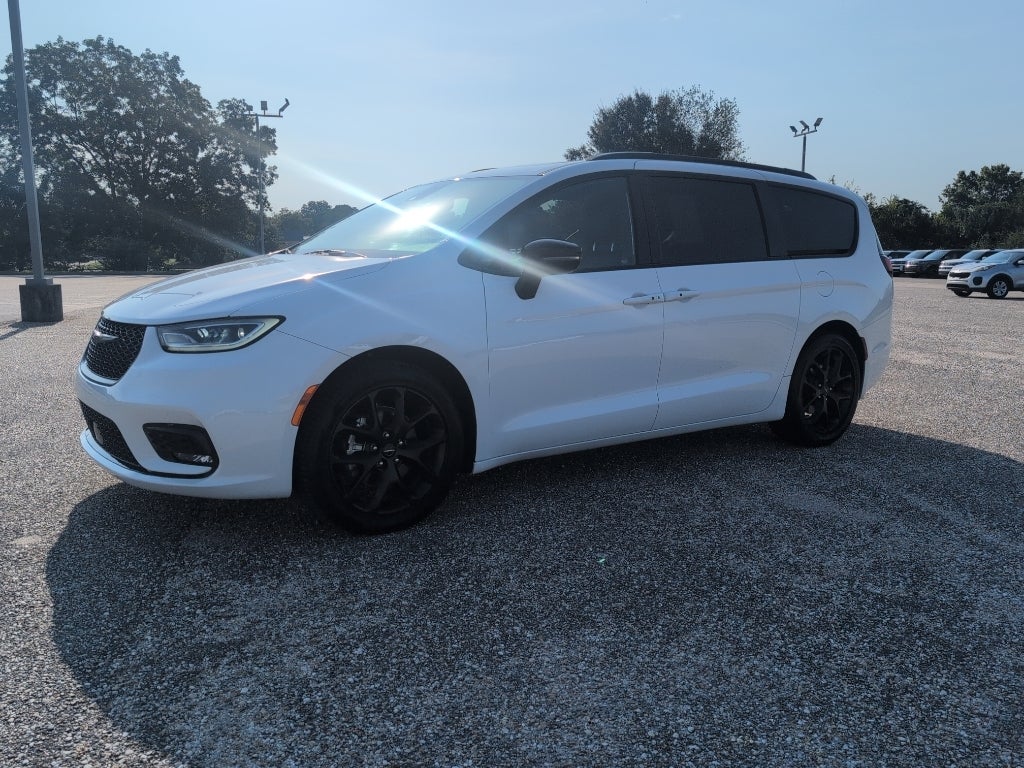 2025 Chrysler Pacifica