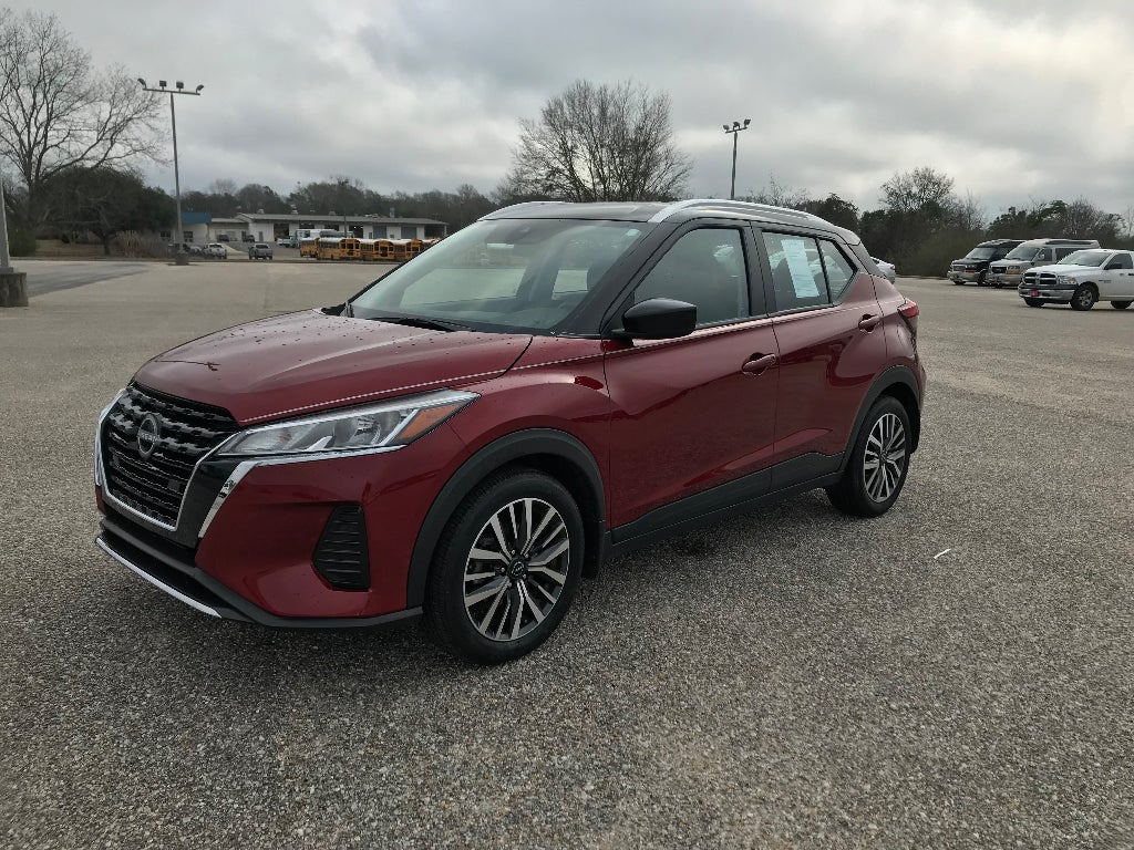 2023 Nissan Kicks SV