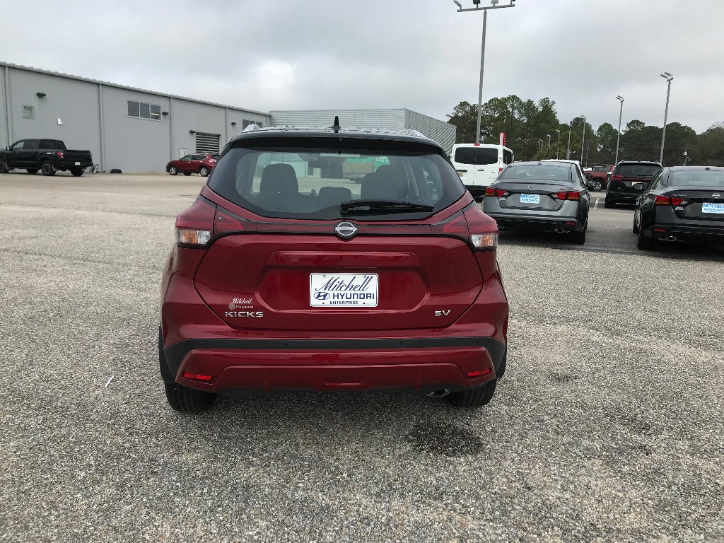 2023 Nissan Kicks SV