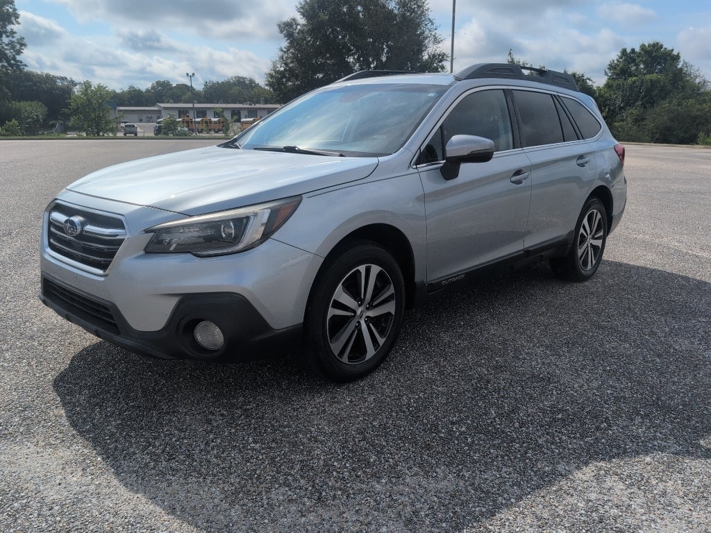 2018 Subaru Outback 2.5i Limited's photo
