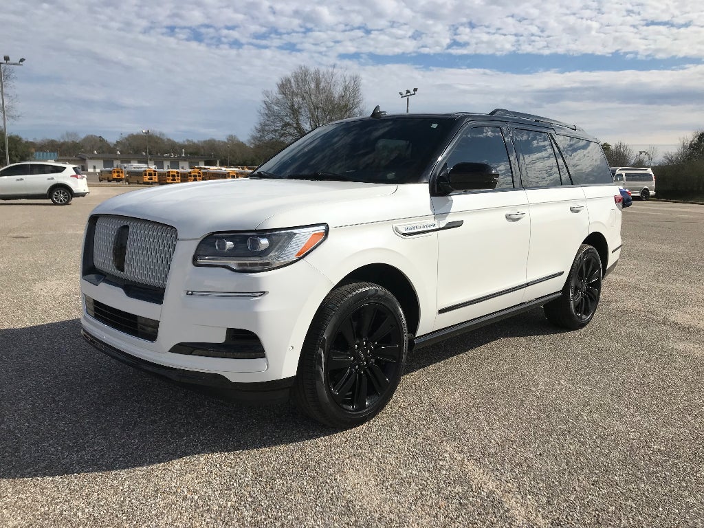 2023 Lincoln Navigator Reserve
