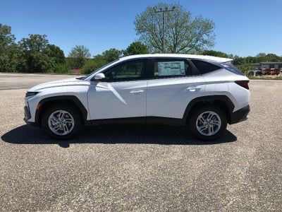 2026 Hyundai TUCSON SE
