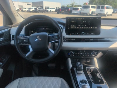 2025 Mitsubishi Outlander SEL