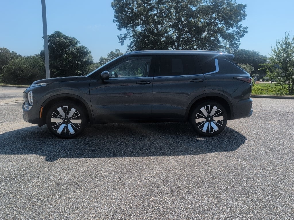 2025 Mitsubishi Outlander SEL