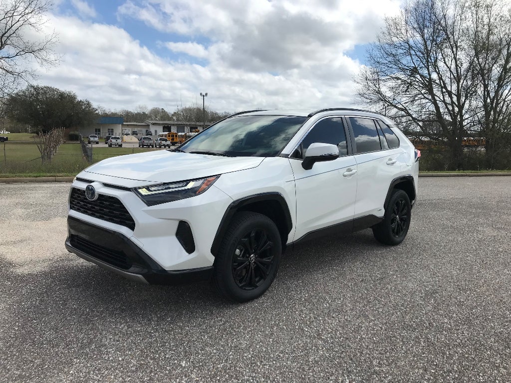 2022 Toyota RAV4 Hybrid SE