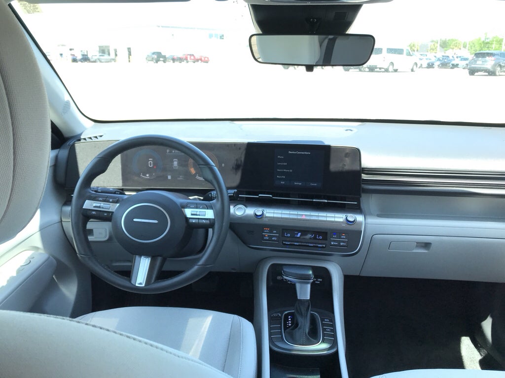 2025 Hyundai KONA SEL