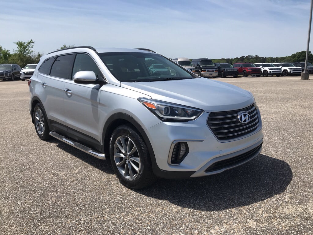2018 Hyundai SANTA FE XL SE