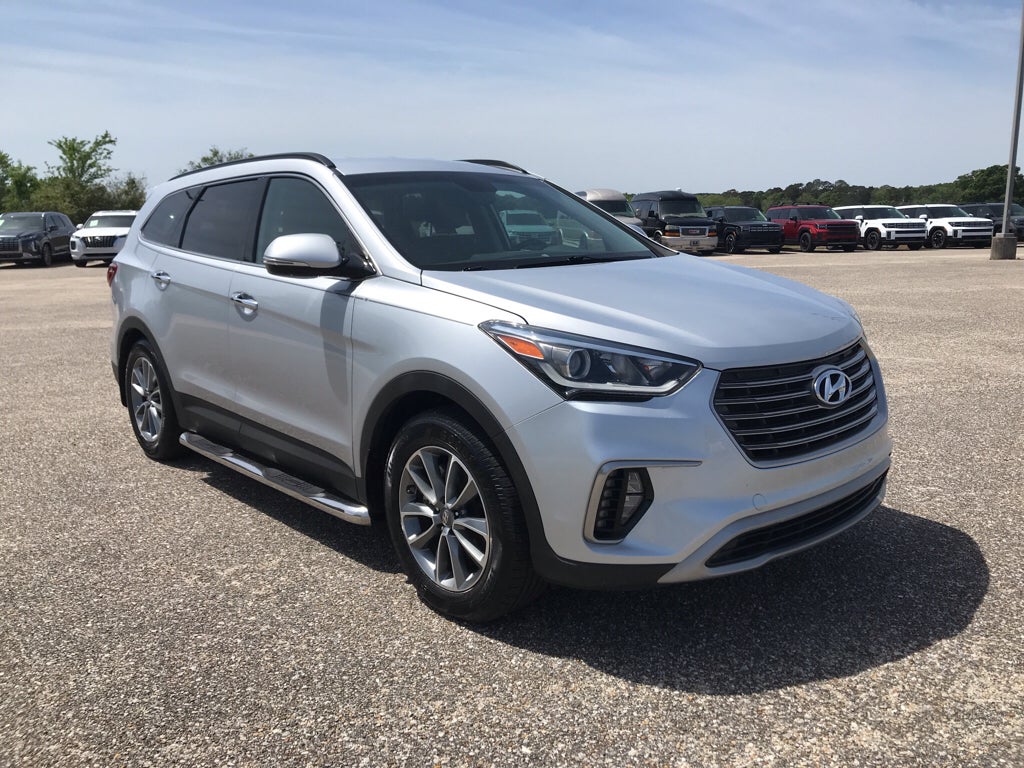 2018 Hyundai SANTA FE XL SE