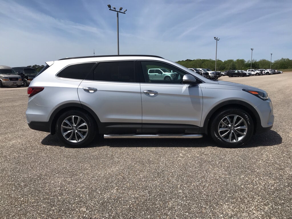 2018 Hyundai SANTA FE XL SE