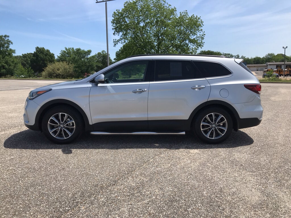 2018 Hyundai SANTA FE XL SE
