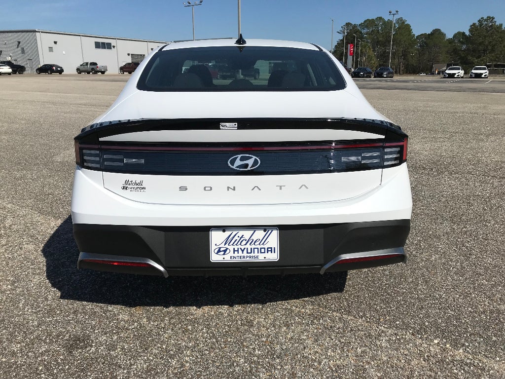 2026 Hyundai SONATA SE