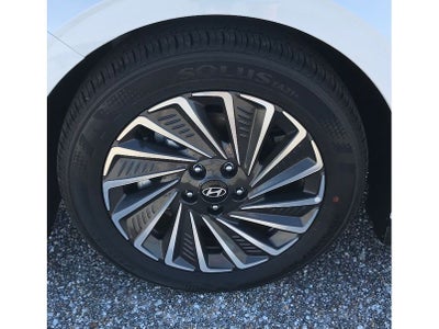 2026 Hyundai SONATA HYBRID SEL