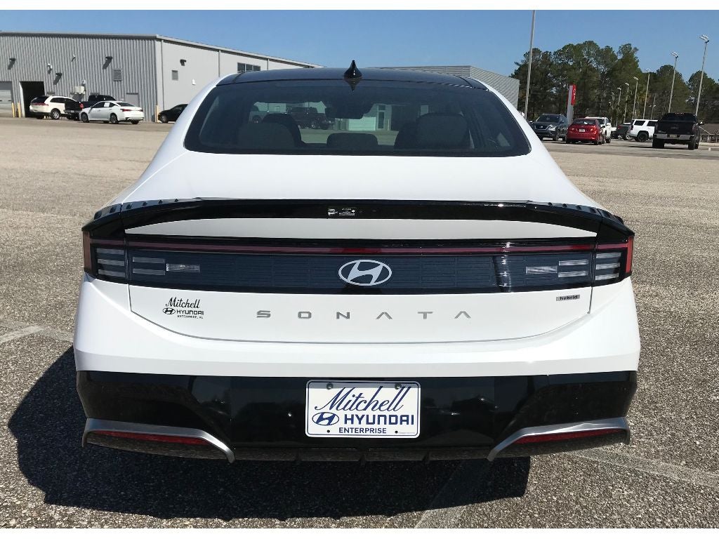 2026 Hyundai SONATA HYBRID SEL