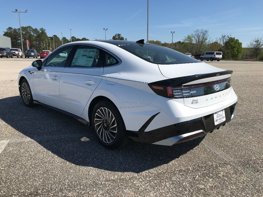 2026 Hyundai SONATA HYBRID SEL
