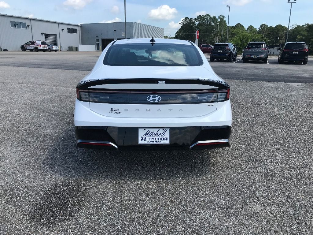 2025 Hyundai SONATA HYBRID SEL