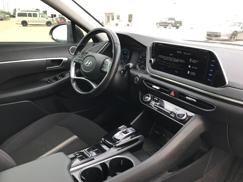 2023 Hyundai SONATA HYBRID SEL