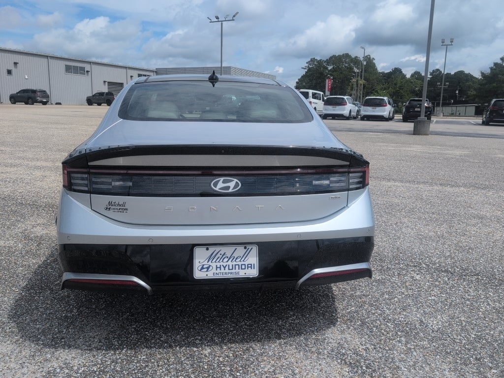 2025 Hyundai SONATA HYBRID Limited
