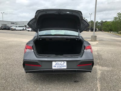 2024 Hyundai ELANTRA SEL