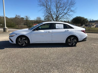 2025 Hyundai ELANTRA SEL Sport