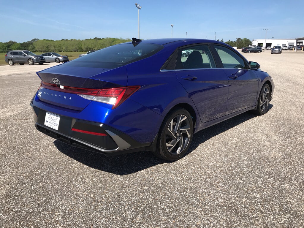 2025 Hyundai ELANTRA SEL Convenience