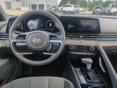 2025 Hyundai ELANTRA SEL Convenience