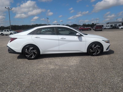 2025 Hyundai ELANTRA SEL Convenience