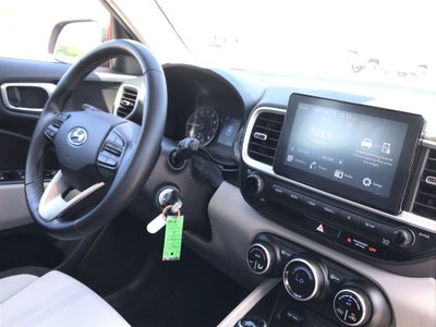 2021 Hyundai VENUE SEL
