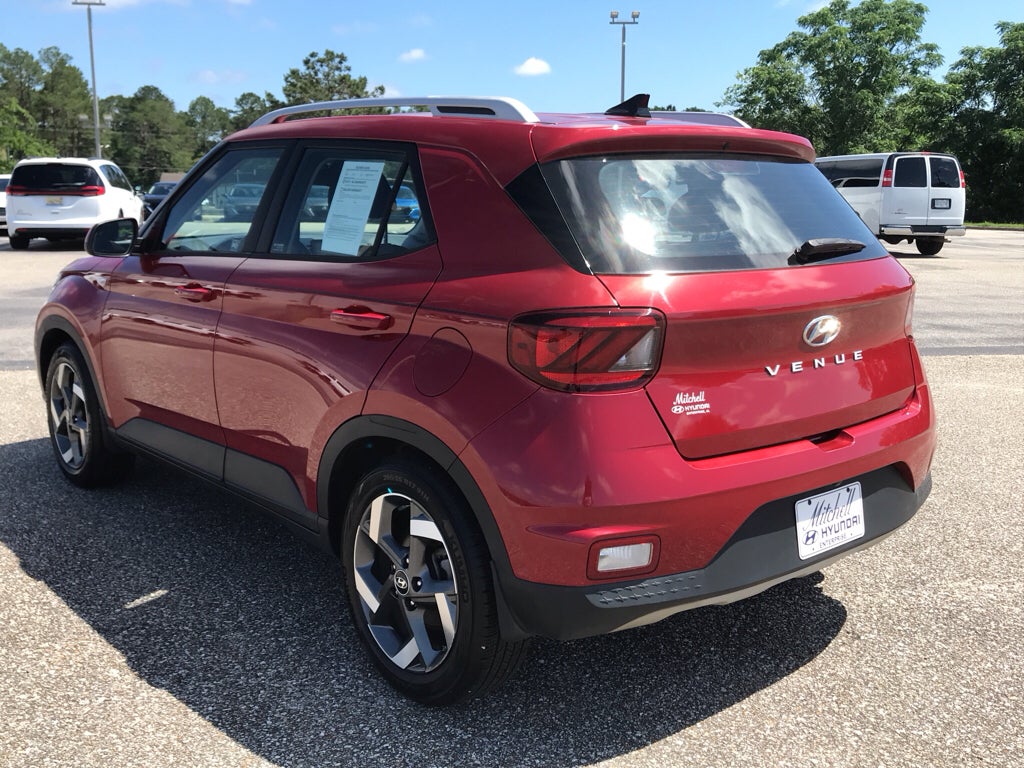 2021 Hyundai VENUE SEL